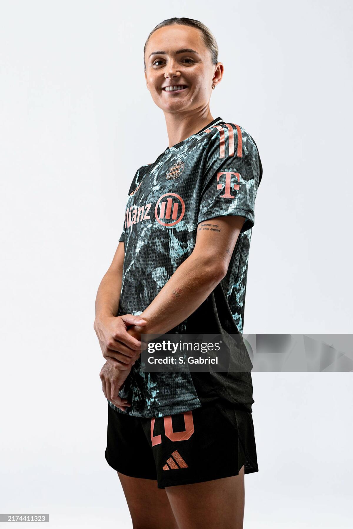 Main image of 305