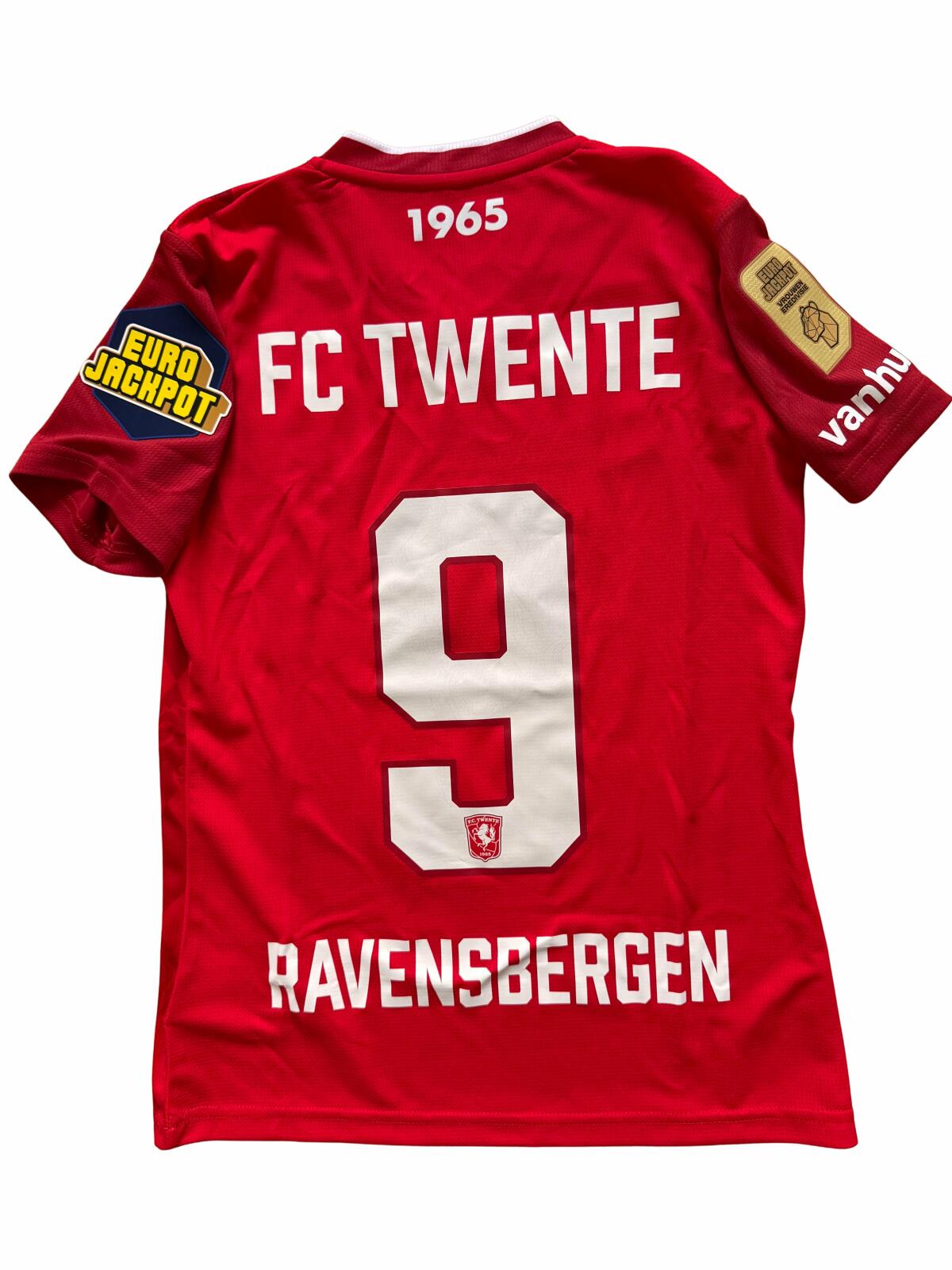 Main image of 320