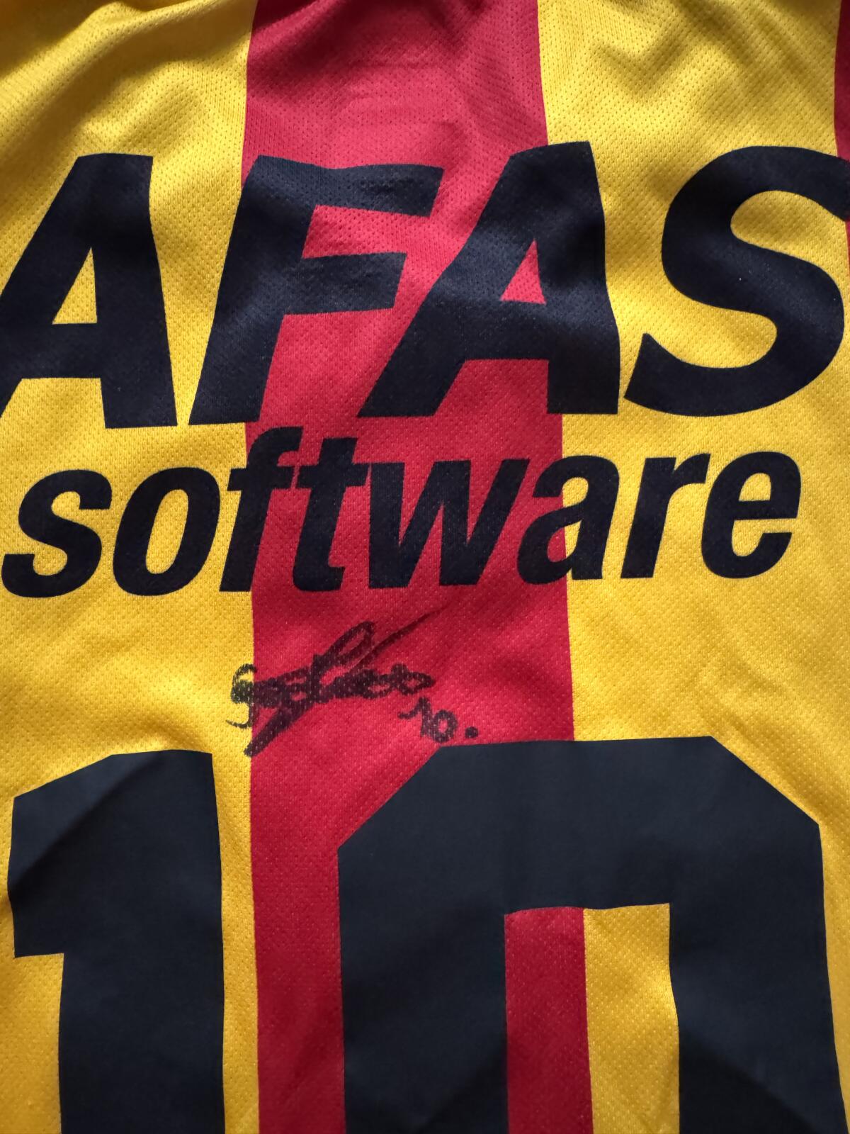Main image of 335