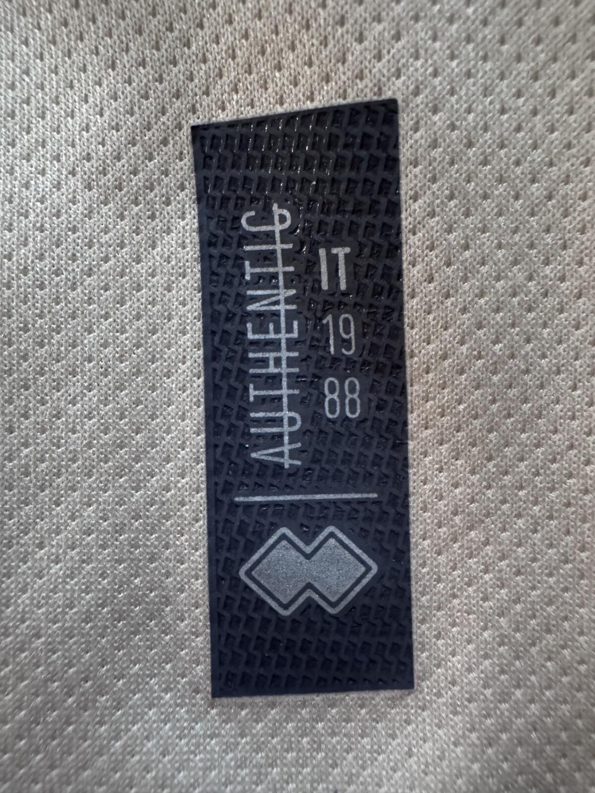 Main image of 352